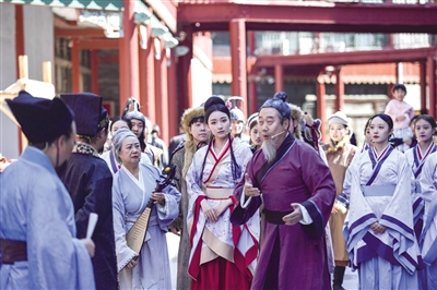 塞上老街沉浸式文旅演藝“千秋昭君塞上情”。